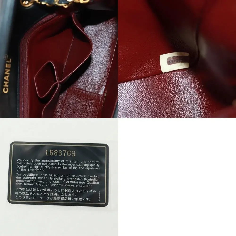 Chanel Matelasse Chain Shoulder Bag - Picture 8 of 8